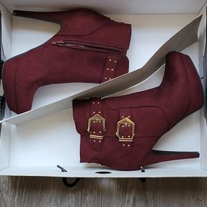 Wine booties